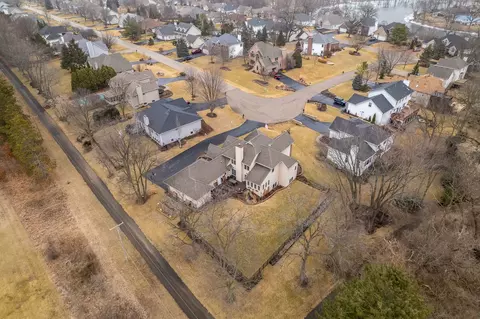 View/Area - 9062 Forest Ridge Dr, Roscoe, IL 61073 photo 3 of 4