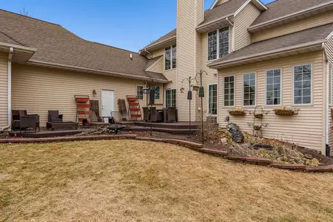 Exterior - 9062 Forest Ridge Dr, Roscoe, IL 61073 photo 5 of 7