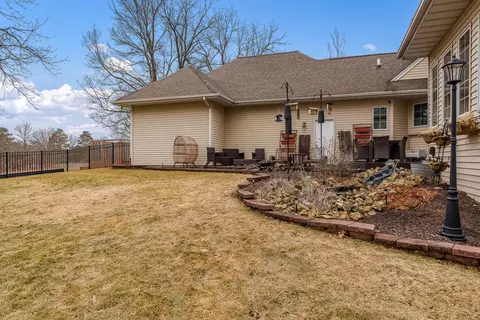 Exterior - 9062 Forest Ridge Dr, Roscoe, IL 61073 photo 4 of 7