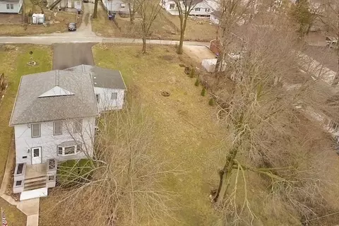 View/Area - 714 S Evans St, Bloomington, IL 61701 photo 1 of 1