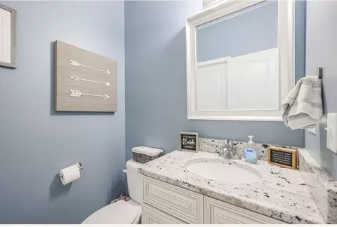 Bath - 7441 W 57th Pl, Summit, IL 60501 photo 4 of 4
