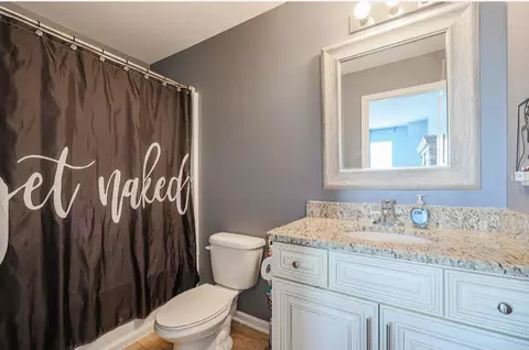 Bath - 7441 W 57th Pl, Summit, IL 60501 photo 1 of 4
