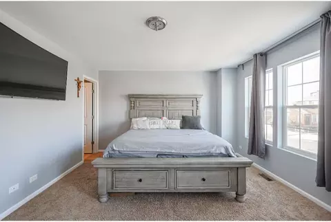Bedroom - 7441 W 57th Pl, Summit, IL 60501 photo 1 of 6