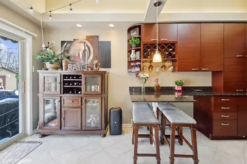 349 Amherst Ave, Des Plaines, IL 60016 photo 10