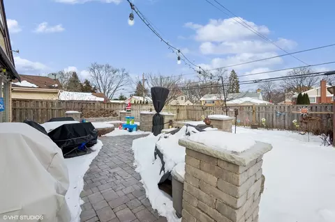 349 Amherst Ave, Des Plaines, IL 60016 photo 19