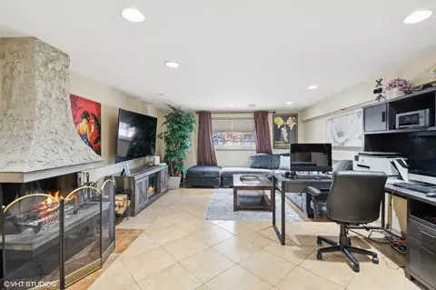 349 Amherst Ave, Des Plaines, IL 60016 photo 16