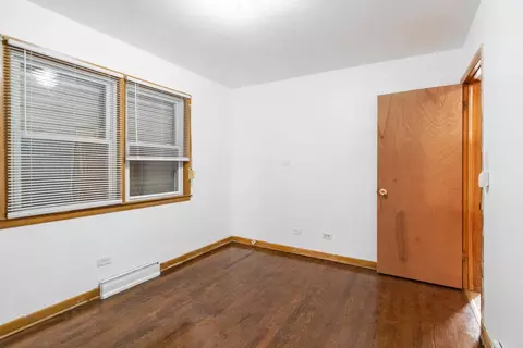 Undisclosed, Chicago, IL 60651 photo 11