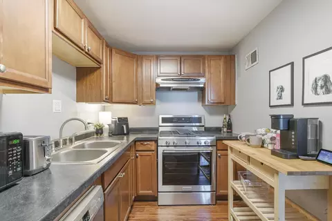 Kitchen - 253 E Delaware Pl #13D, Chicago, IL 60611 photo 1 of 2