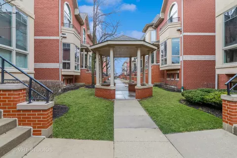 54 Legacy Ln, Wheeling, IL 60090 photo 17
