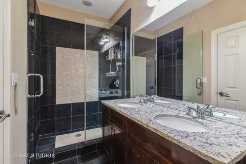 54 Legacy Ln, Wheeling, IL 60090 photo 9