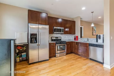 54 Legacy Ln, Wheeling, IL 60090 photo 4