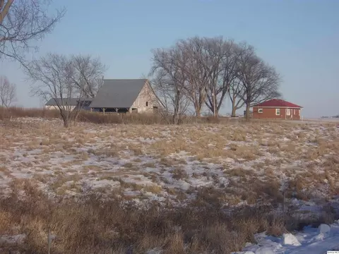 Exterior - 2155 N 2450th Ave, Camp Point, IL 62320 photo 2 of 12