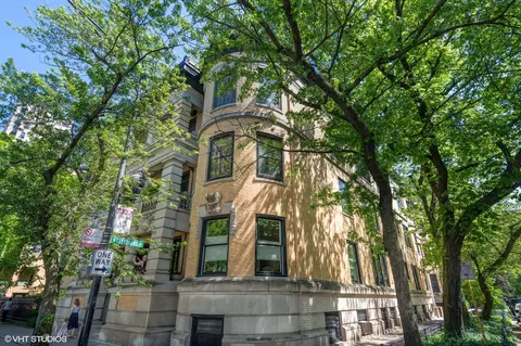 457 W Fullerton Pkwy #G, Chicago, IL 60614