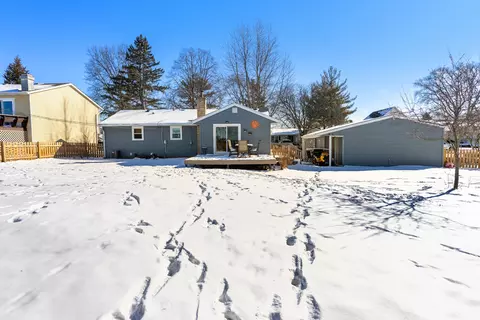 5613 Greenview Rd, Oakwood Hills, IL 60013 photo 16