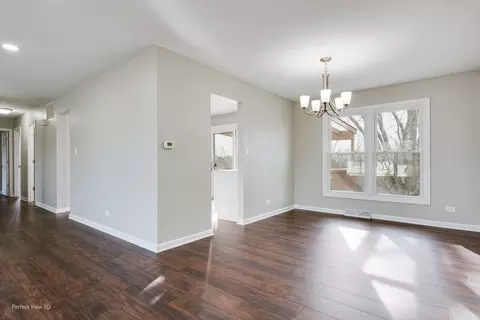 3720 N Firestone Dr N, Hoffman Estates, IL 60192 photo 8