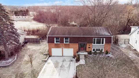 3720 N Firestone Dr N, Hoffman Estates, IL 60192 photo 21