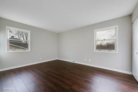 3720 N Firestone Dr N, Hoffman Estates, IL 60192 photo 9