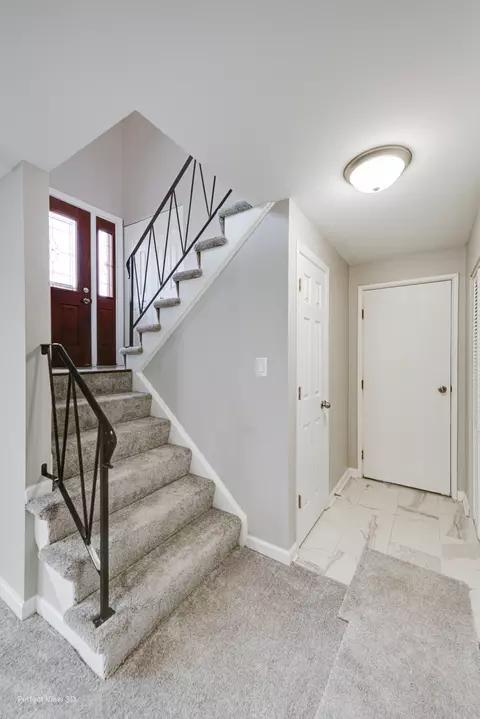 3720 N Firestone Dr N, Hoffman Estates, IL 60192 photo 15