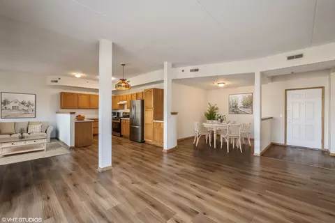 Other - 3135 Town Square Dr #105, Rolling Meadows, IL 60008 photo 2 of 3