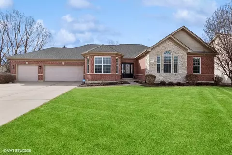 16404 S Lexington Dr, Plainfield, IL 60586