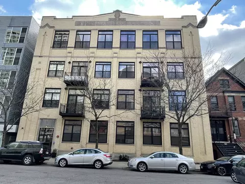 1521 W Haddon Ave #3C, Chicago, IL 60642