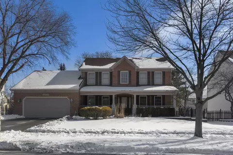 2660 Salix Cir, Naperville, IL 60564