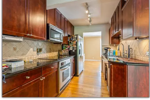 Kitchen - 1504 Topp Ln #E, Glenview, IL 60025 photo 1 of 1