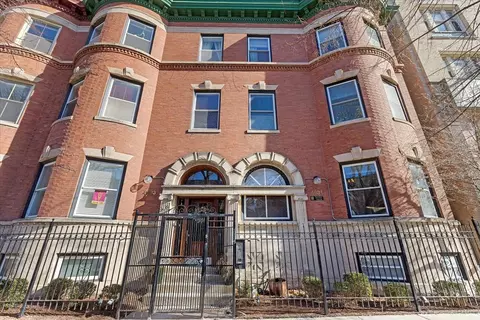 4633 N Racine Ave #3N, Chicago, IL 60640