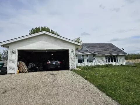 9867 Highstone Dr, Roscoe, IL 61073 photo 1