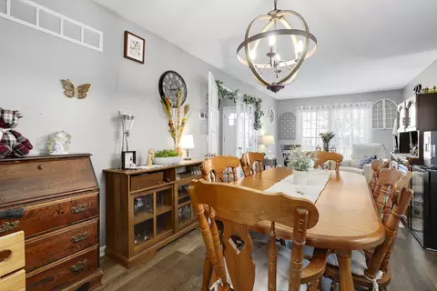 Dining - 2308 Willow Lakes Dr, Plainfield, IL 60586 photo 3 of 3
