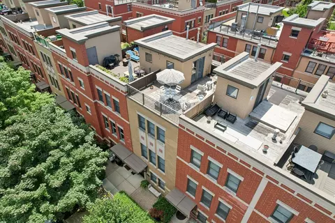 1016 N Crosby St #29, Chicago, IL 60610