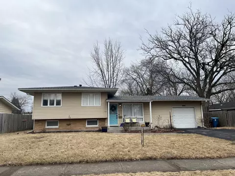 1511 W Illinois Ave, Aurora, IL 60506