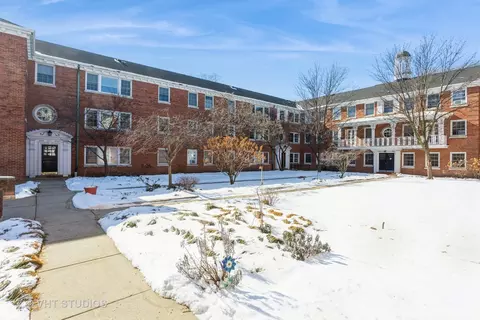 332 Ridge Ave #2, Evanston, IL 60202 photo 2