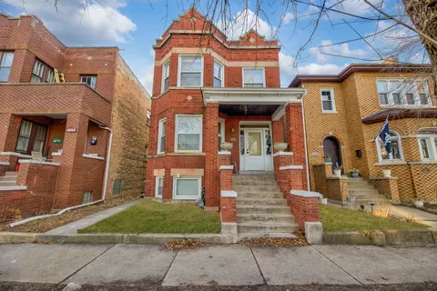 2320 Euclid Ave, Berwyn, IL 60402