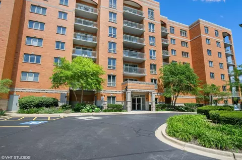 6801 N Milwaukee Ave #503, Niles, IL 60714