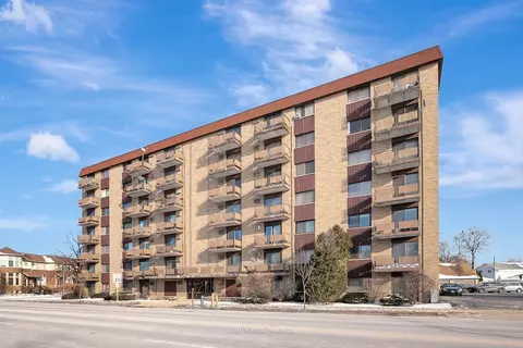 850 Des Plaines Ave #701, Forest Park, IL 60130