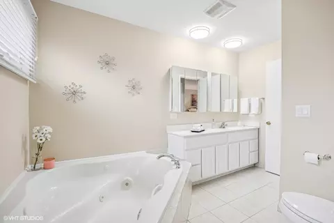 5 Pin Oak Ct, Cary, IL 60013 photo 17