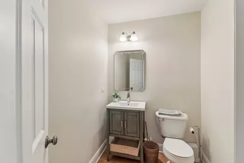 Bath - 12608 Shenandoah Trl, Plainfield, IL 60585 photo 1 of 7