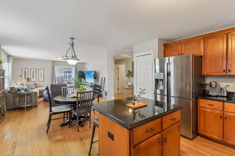Kitchen - 12608 Shenandoah Trl, Plainfield, IL 60585 photo 3 of 5