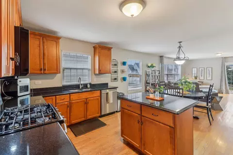 Kitchen - 12608 Shenandoah Trl, Plainfield, IL 60585 photo 2 of 5