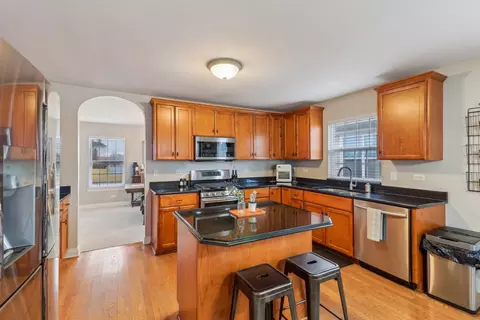 Kitchen - 12608 Shenandoah Trl, Plainfield, IL 60585 photo 5 of 5