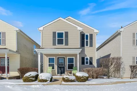 569 Sandy Ct, Harvard, IL 60033