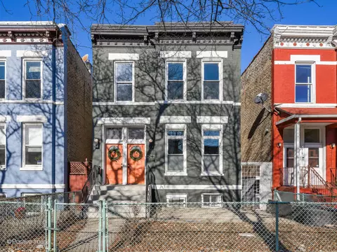 2422 W Mclean Ave, Chicago, IL 60647