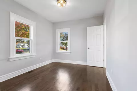 4530 Wenonah Ave, Forest View, IL 60402 photo 7
