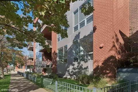 1825 N Winnebago Ave #103, Chicago, IL 60647