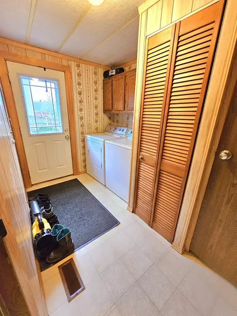 2003 Oakland Ave, Crest Hill, IL 60403 photo 22