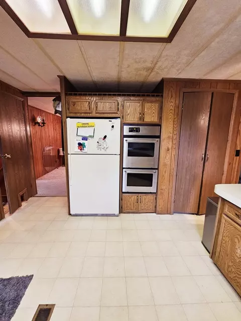 2003 Oakland Ave, Crest Hill, IL 60403 photo 21