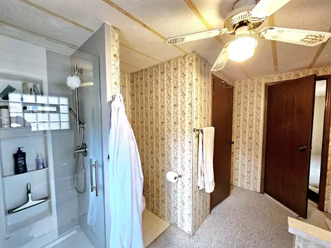 2003 Oakland Ave, Crest Hill, IL 60403 photo 17