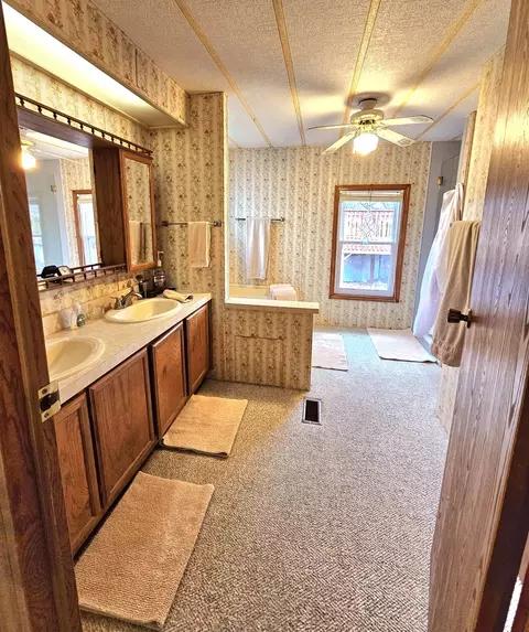 2003 Oakland Ave, Crest Hill, IL 60403 photo 15