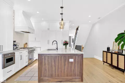 1522 W Thomas St #3, Chicago, IL 60642 photo 8